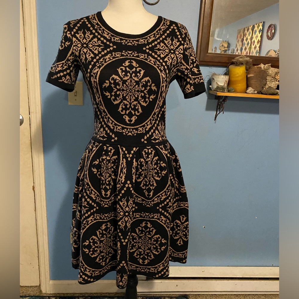 Romeo & Juliet Couture, Sweater Dress